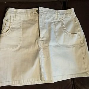 Gloria Vanderbilt Jean Skirt